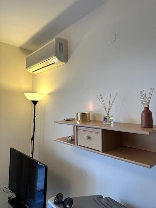 Spacious Fully Furnished Studio In Kavarna Apart Hotel Экстерьер фото